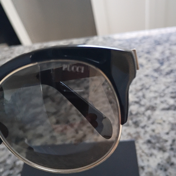 Emilio Pucci Black & Gold Cat eye Sunglasses Frame main image 6